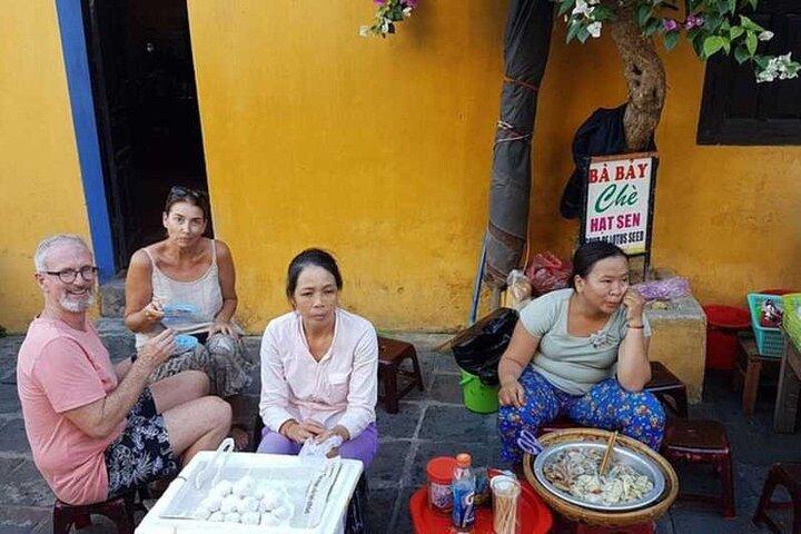 Street Food Tour by Scooter