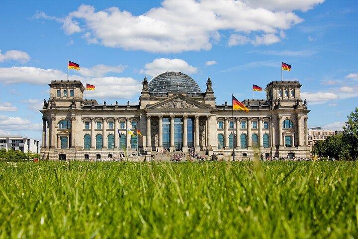 Deluxe Berlin: Hassle-Free Shore Tour from Warnemunde Cruise Port