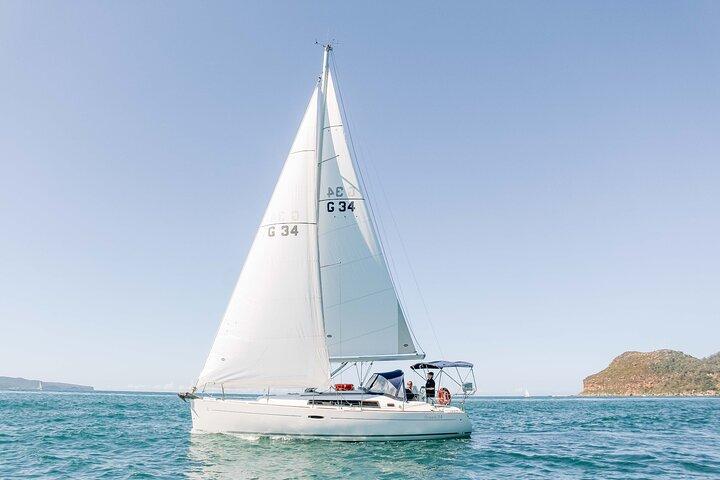 2 1/2 Hr Private Skippered Yacht Charter and Platter on Pittwater