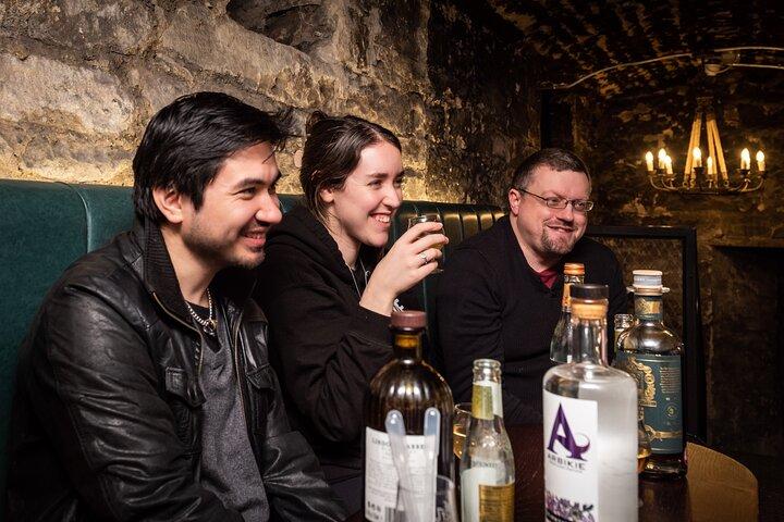 Evolution of Gin and Underground Gin Tasting in Edinburgh | 1hr