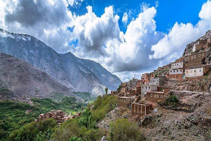 Marrakesh: Atlas Mountains Berber Villages & Waterfalls Tour