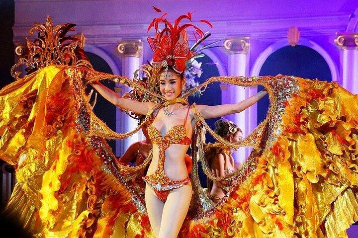 Golden Dome Cabaret: A Night of Glamour and Glitter