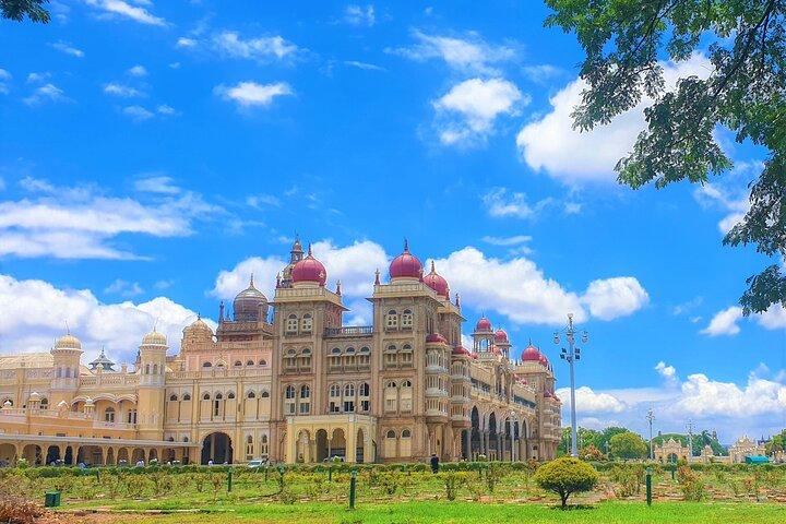 Mysore & Srirangapatna Day Tour from Bengaluru with Guide & Lunch