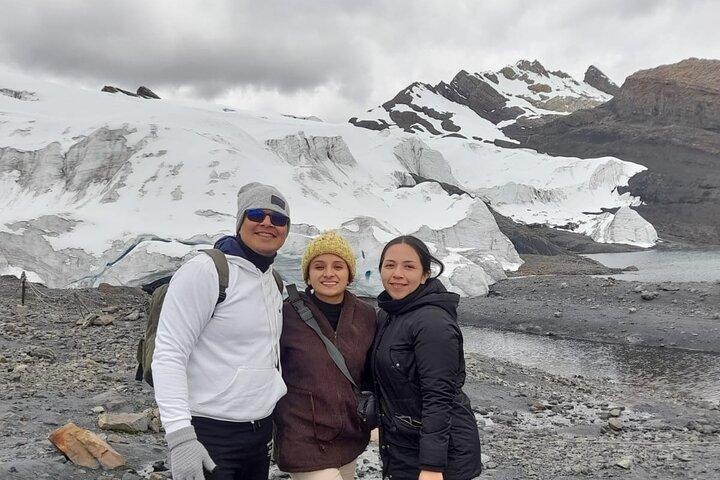 Glacier Pastoruri and Puya Raimondi Full Day Tour