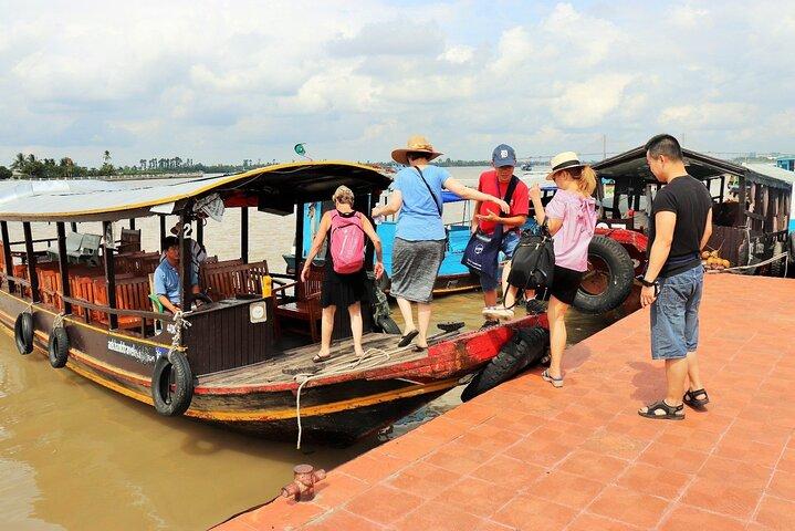 Standard 1 Day Cu Chi Tunnels & Mekong Delta