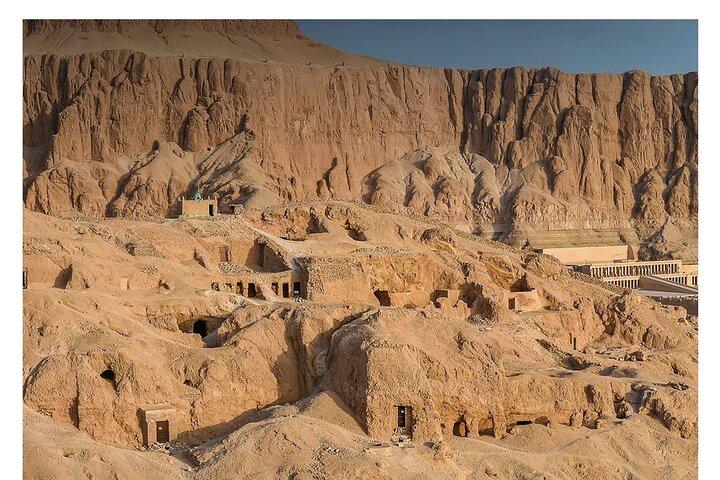 Shared Luxor Tour: Kings Valley & Hatshepsut – Guide & Tickets