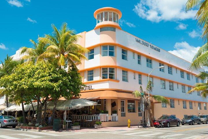 Award-winning Art Deco & History Walking Tour in Miami Beach