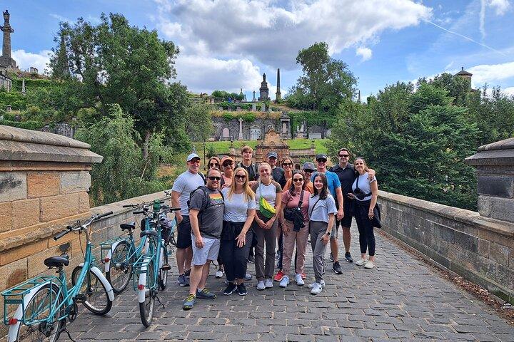Glasgow Highlights Bike Tour: Historic City & West End