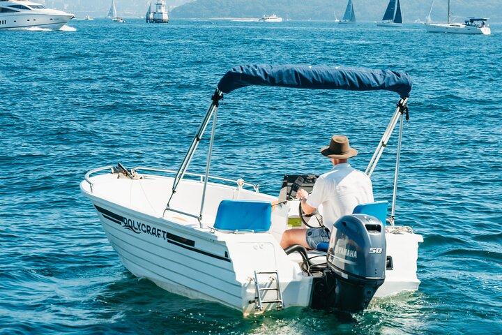 Self Drive Boat Hire on Sydney Harbour