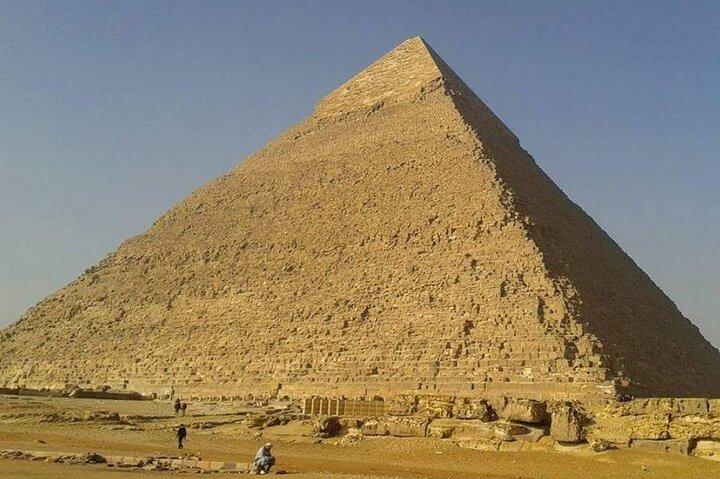 Private Tour in Giza Pyramids and Egyptian Museum