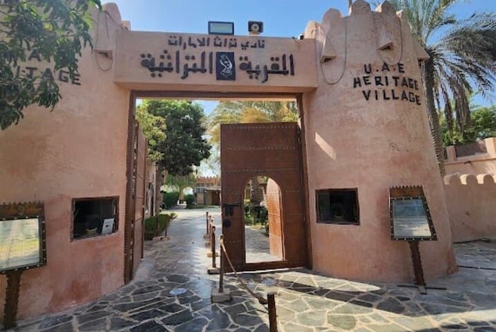Abu Dhabi City Tour Visits to Grand Mosque and Emirates Palace