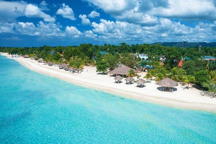 7 Miles Beach in Negril: Snorkeling, Boat Ride and Rick’s Cafe