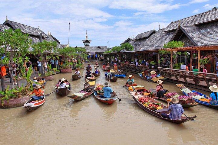 Discovery Pattaya City Tours with Floating Market and Lunch