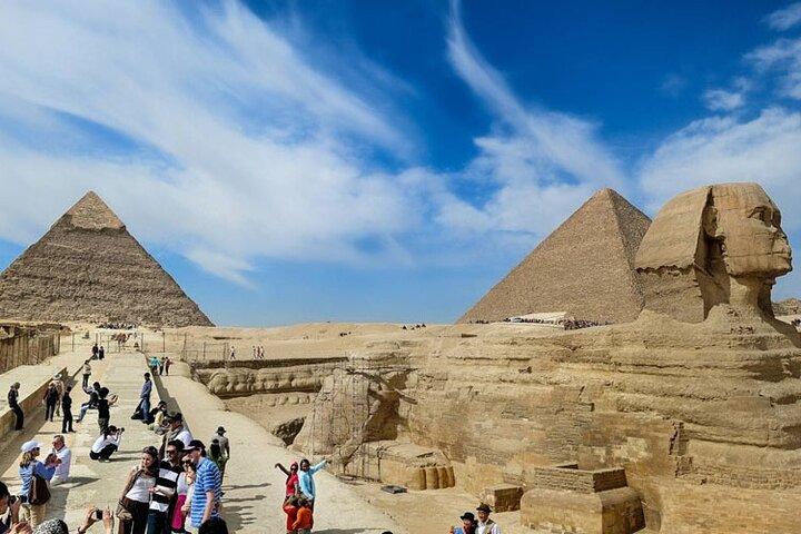 Half Day Tour Giza Pyramids &Great Sphinx with Private Tour Guide
