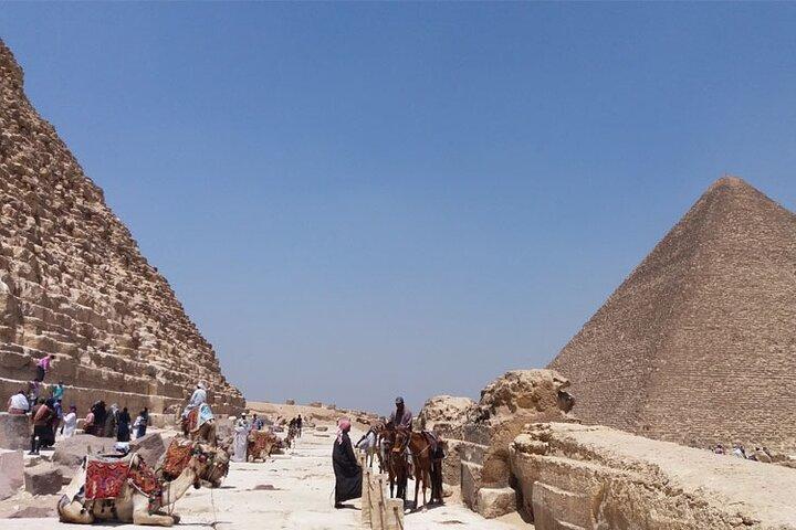 Half Day Giza Pyramids Tour and Great Sphinx