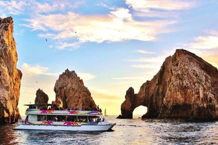 Cabo Sunset Dinner Cruise with Tequila and Tacos