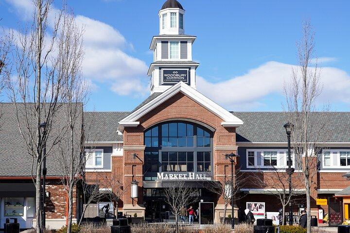 Woodbury Common Premium Outlets Shopping Tour from Midtown