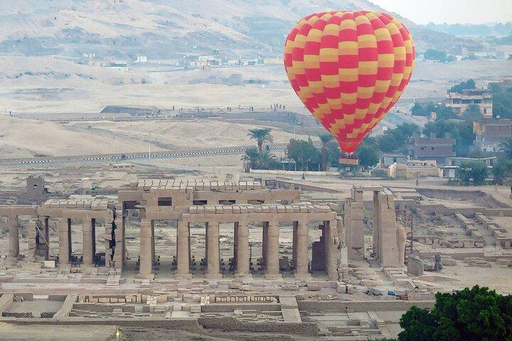 Hot air Balloon in Luxor