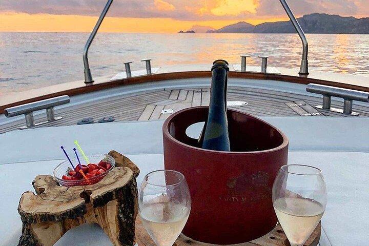 Boat Tour in the Gulf of poets, Portovenere and 3 islands