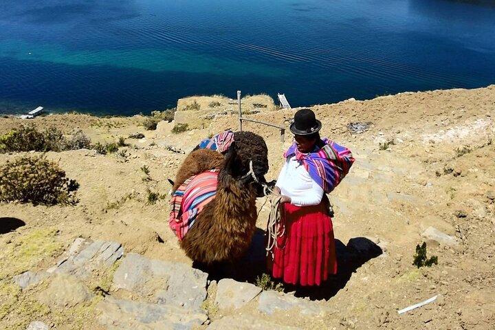 From La Paz: Private Tour to Lake Titicaca and Copacabana