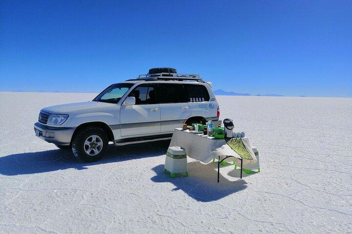 From La Paz: 2-Day Uyuni Salt Flats Private Tour