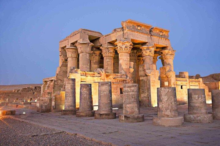 Aswan: Edfu and Kom Ombo Day Tour with Luxor Transfer
