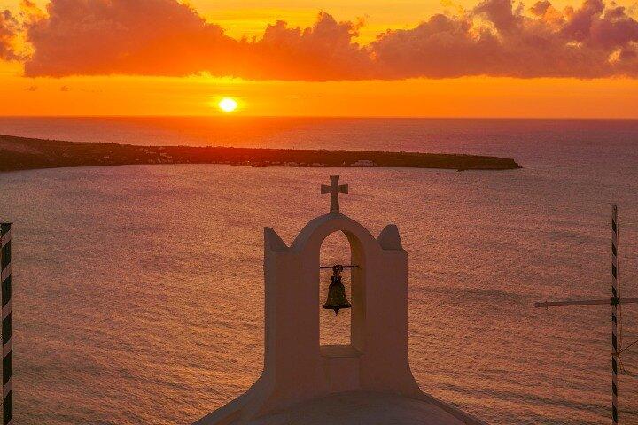 Private Oia and Ammoudi Sunset Experience