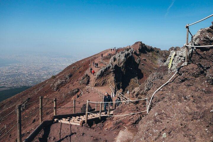 Day Trip of Pompeii, Herculaneum and Vesuvius from Naples
