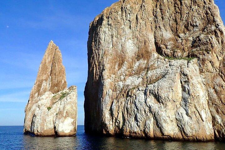 Kicker Rock Snorkeling Tour from San Cristóbal