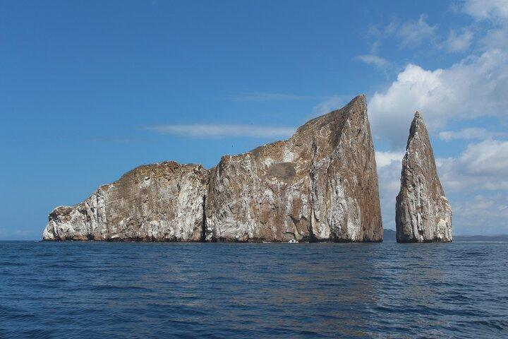Kicker Rock Snorkeling Tour from San Cristóbal