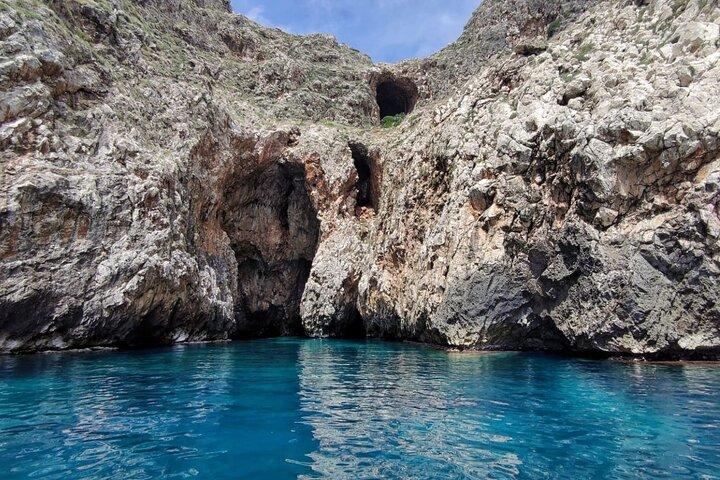 3 Hours Guided Boat Excursion towards the Adriatic and Ionian