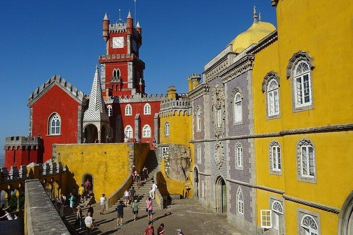 Private Half Day - The Majestic Pena Palace & Sintra