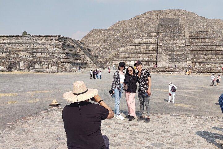 Private Tour with local guide to Teotihuacan