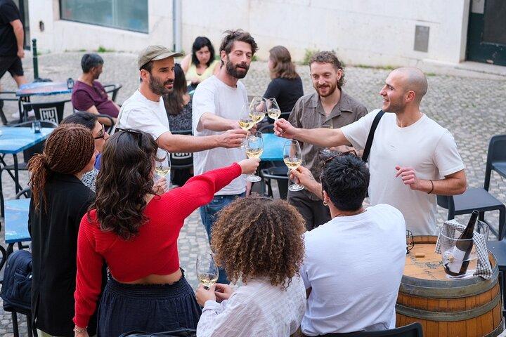 High-End Exclusive Food and Wine Tour Lisbon with a Winemaker
