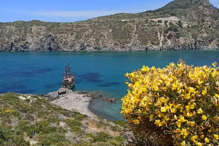 3 Island Cruise to Nisyros, St. Antonios & Yali