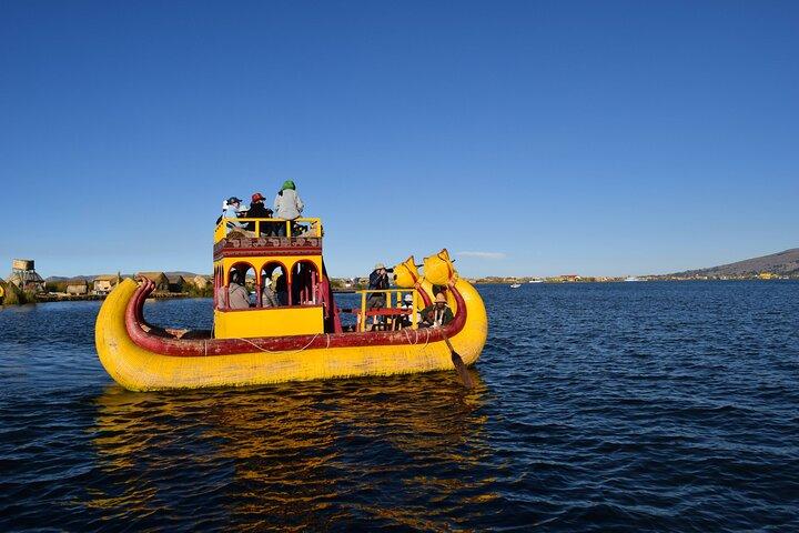 Tour Uros, Amantani, and Taquile Islands in 2 Days with Homestay