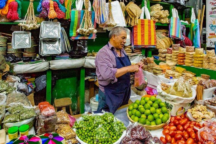 2-Hour Culture and Historical Tour From Guatemala