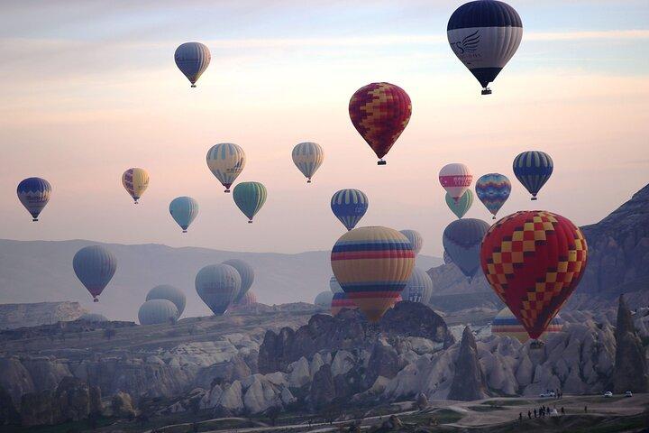Istanbul and Cappadocia Combined Travel with Balloon Ride Option