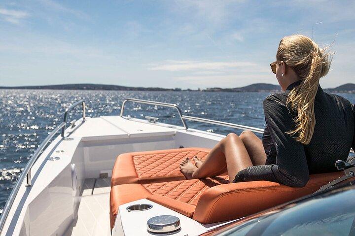 Dubai Marina Luxury Yacht Tour with BF