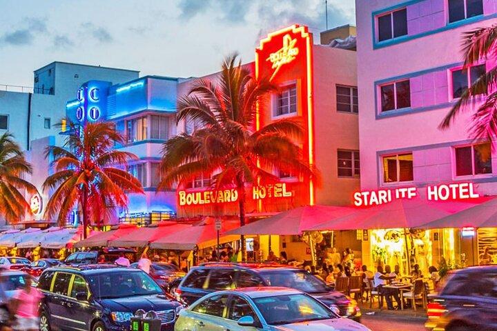 Private Audio Guided Walking Tour in Miami