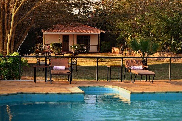 5 Days Adventure Safari Private Tour In Ngorongoro and Serengeti