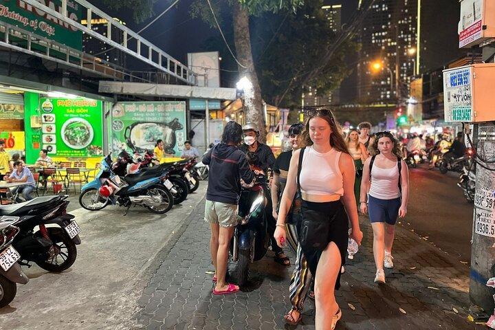 Saigon Night Walking Food Tour - 100% No Tourist