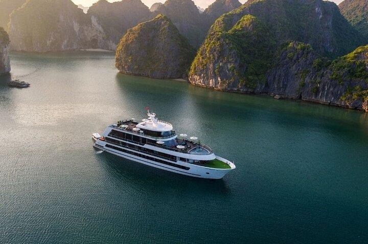 Halong Bay & Lan Ha Bay 2D1N Cruise on Stellar of The Sea