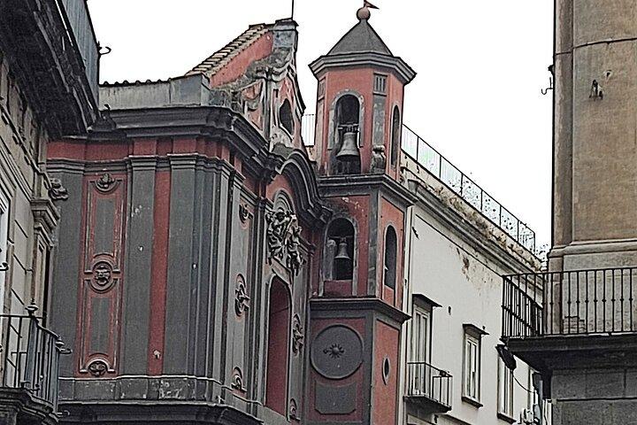 Naples Heritage & Flavors: Walking Tour & Gourmet Lunch & Wine