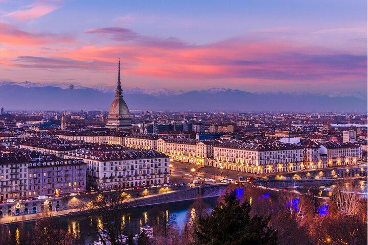 Turin : Private Custom Walking Tour With A Local Guide