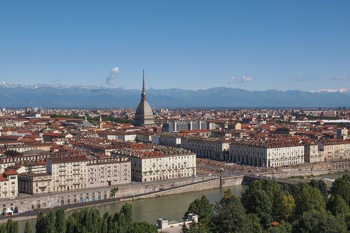 Turin : Private Custom Walking Tour With A Local Guide