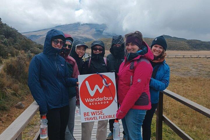 Tour Quito to Baños visiting Cotopaxi Volcano & Quilotoa Lagoon
