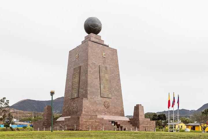 Quito City Tour - Middle of the World and Teleférico (Cable Car)