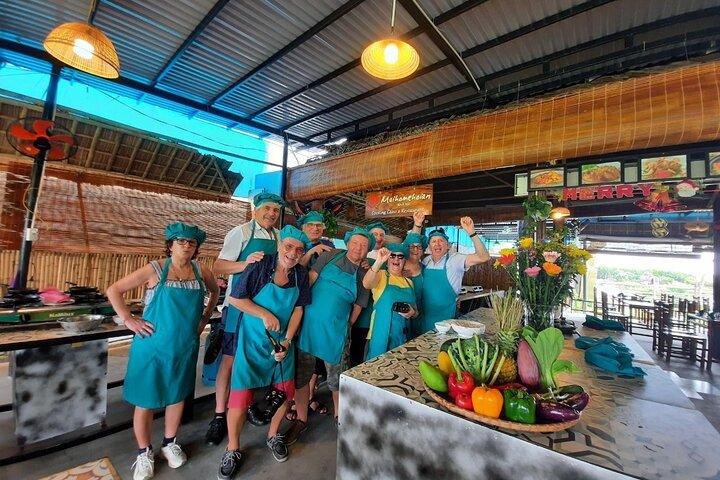 Hoi An Cooking Class With Market Tour and Bamboo Basket Boat Ride