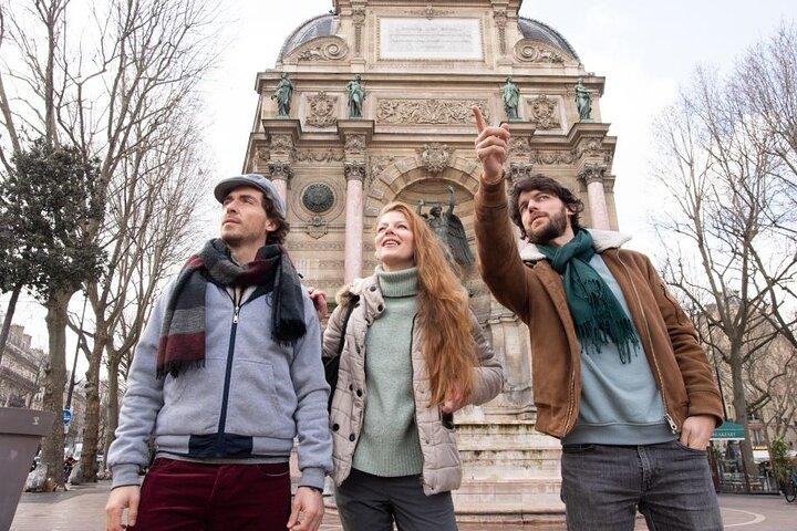 Paris Private Custom Tour with a Local Guide, Hidden Gems & Highlights